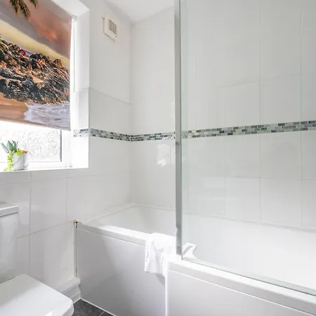 Homestay *rb9gh* For Your Relaxed & Cosy + Free Parking + Free Fast Wifi * Leeds (West Yorkshire)